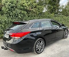 Hyundai i40 2013 estate manual - Image 6/8