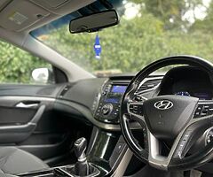 Hyundai i40 2013 estate manual - Image 8/8