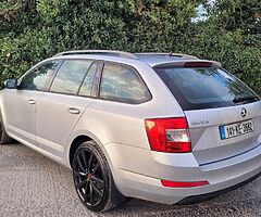 Dsg auto Skoda Octavia 2014 Estate - Image 4/8