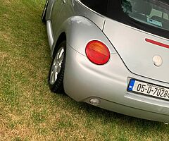 Volkswagen Beetle convertible - Image 3/10