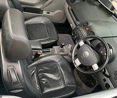 Volkswagen Beetle convertible - Image 7/10