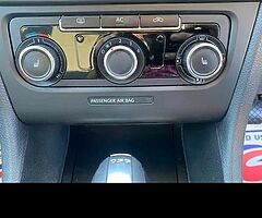 golf 1.6tdi automatic 2011 - Image 4/9