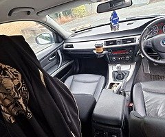 Bmw 320d 2010 - Image 6/7