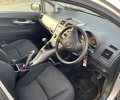Toyota auris 1.4 ￼ petrol - Image 8/9