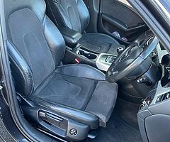 Audi A4 Estate 2.0 diesel . Manual . S line - Image 9/10