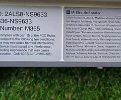Xiaomi M360 white electric scooter in great condition with charger. - Image 7/8