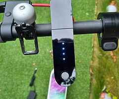 Xiaomi M360 white electric scooter in great condition with charger. - Image 8/8