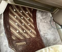 1989 Toyota Crown 4 Door Royal Saloon - Image 6/10