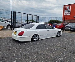 2005 toyota crown or air suspension