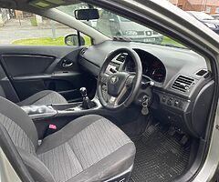 Toyota Avensis D-4D TR 2.0 OVERMOUNT Tax & Tested - Image 6/10