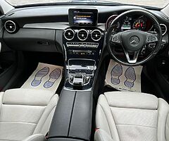 2016 Mercedes Benz C350e  2.0 Hybrid - Image 8/10