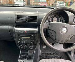2007 Volkswagen Fox - Image 6/10