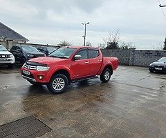 Mitsubishi L200... 5 seat Crew Cab...