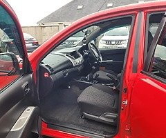 Mitsubishi L200... 5 seat Crew Cab... - Image 5/10