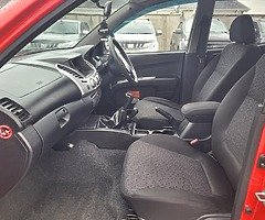 Mitsubishi L200... 5 seat Crew Cab... - Image 7/10