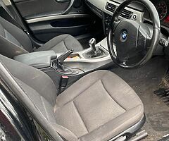 BMW 320d - Image 5/7