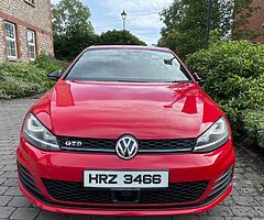 2014 Volkswagen Golf - Image 4/8