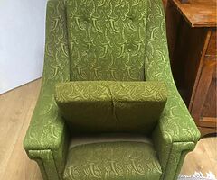 Pair of Matching Fireside Chairs - Image 4/6