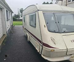 Caravan 4-5 berth