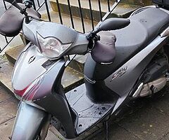 I am selling a very good and very economical motorcycle