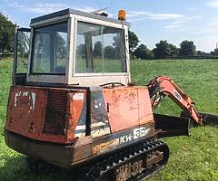2.8 tonne digger