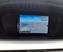 BMW 318D - Image 6/10