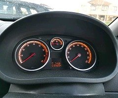 https://www.donedeal.ie/cars-for-sale/1-2-opel-corsa-automatic/21449917 - Image 4/6
