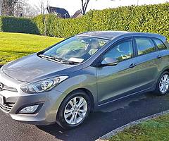 2012 Hyundai i30 car in excellent condition