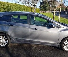 2012 Hyundai i30 car in excellent condition - Image 6/7