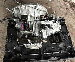 2005 Vauxhall Vivaro engine & gearboxes - Image 4/9