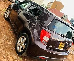 Toyota IST - Image 5/6