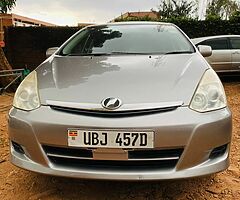 Toyota wish 
Model 2007