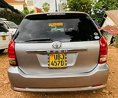 Toyota wish 
Model 2007