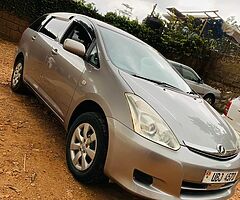 Toyota wish 
Model 2007