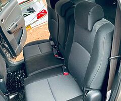 Toyota wish 
Model 2007 - Image 9/10