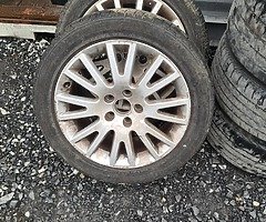 2x 17 inch audi alloys excellent tyres