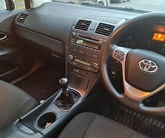 Toyota Avensis 2009 2.0 D4D - Image 4/10