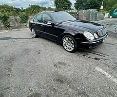 2006 Mercedes E200 petrol automatic nct till November