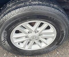 2014 TOYOTA HILUX IS 4X4 INVINCIBLE 3.0 D4D AUTOMATIC. - Image 7/10