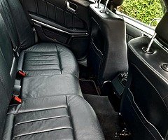 141 Mercedes E300 Diesel Hybrid - Image 8/9