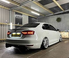 2012 Volkswagen Jetta - Image 5/7