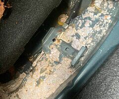 2001 Lexus IS 200 - Image 7/10