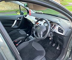 2011 Citroen c3 1.4 petrol
5 speed manual 
Nct 4/2023
Tax 3/2023
Low mls 2 keys 2 owners - Image 9/10