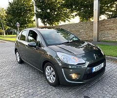 2011 Citroen c3 1.4 petrol
5 speed manual 
Nct 4/2023
Tax 3/2023
Low mls 2 keys 2 owners - Image 10/10