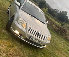 Toyota ￼azensis 1.8 petrol 05