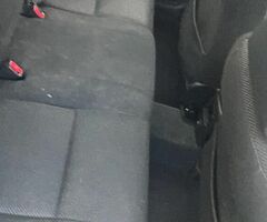 Toyota ￼azensis 1.8 petrol 05 - Image 5/6