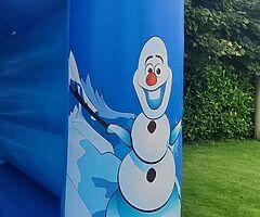 Bouncy Castle..Frozen theme.. - Image 5/8