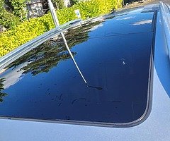 Volkswagen touran - Image 4/10