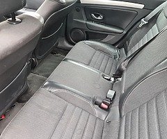 Renault Laguna ( 1.5 DCi ) - Image 7/9