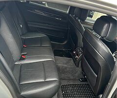 2011 BMW 730 - Image 9/10